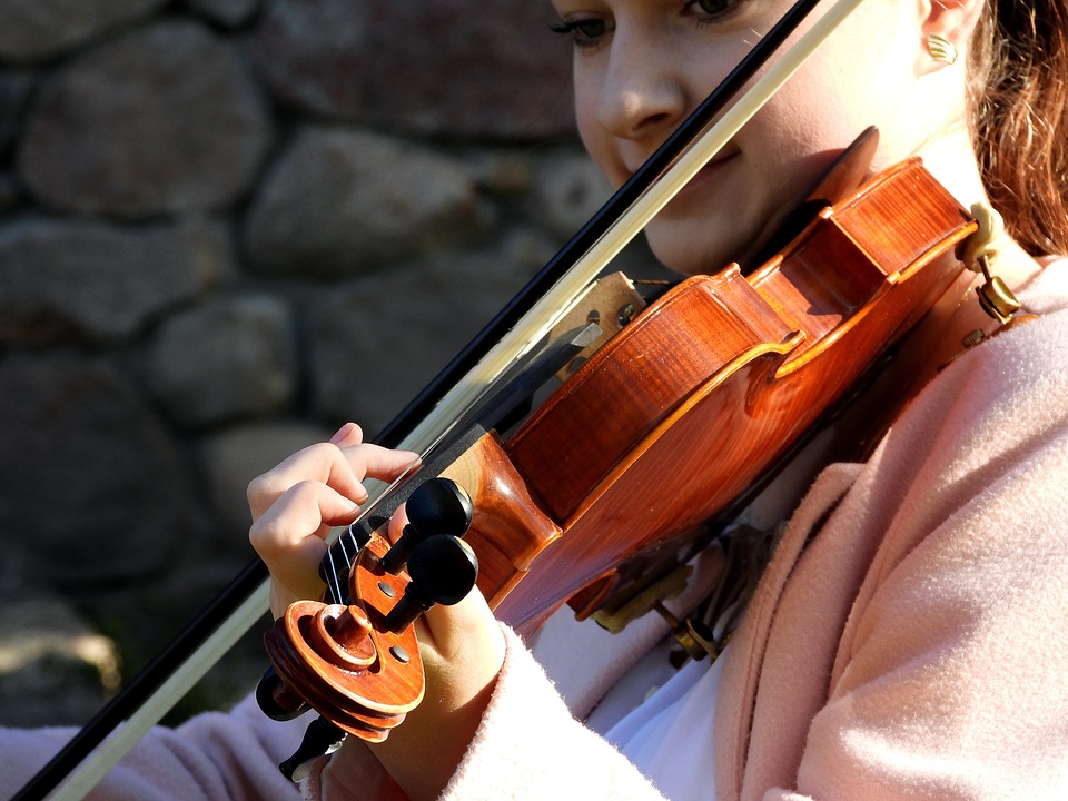 hraní na housle